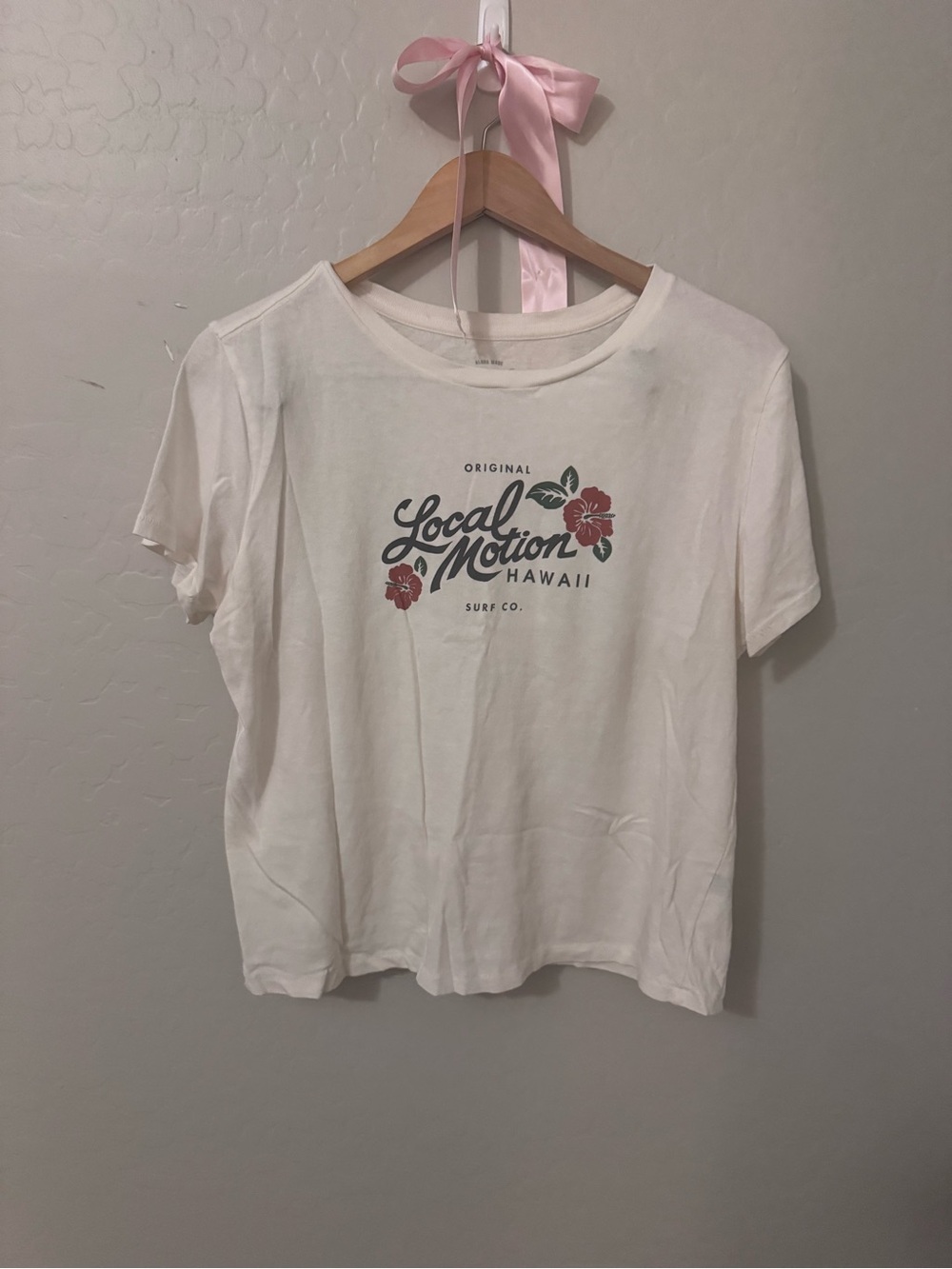 Local Motion White Short-Sleeve Floral Logo Tee